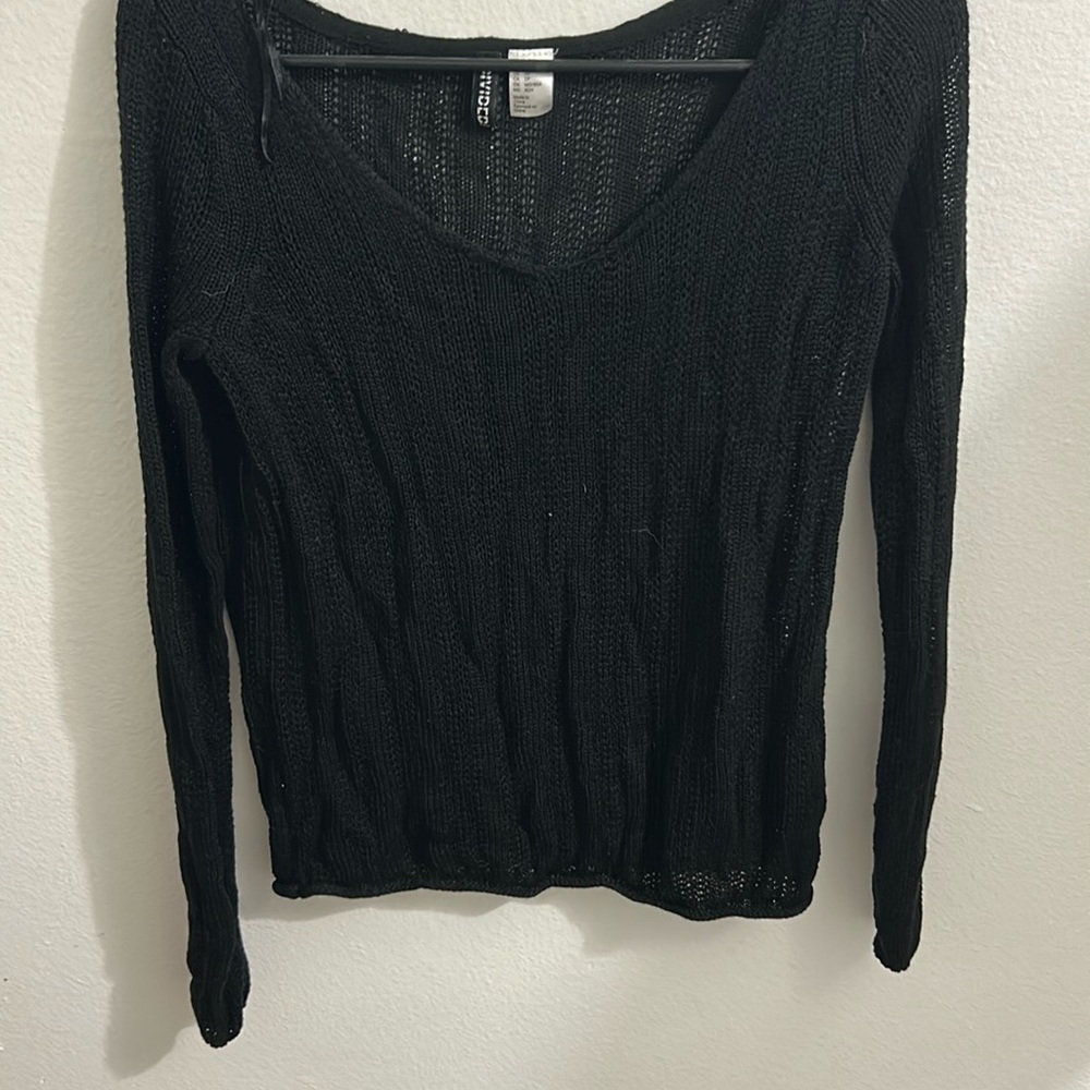 Loose fit sweater